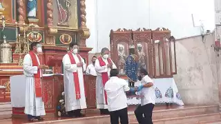 Santos Reyes son bajados entre medidas sanitarias en Tizimín