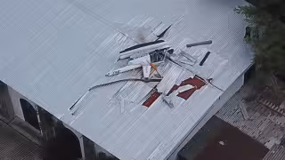 El helicóptero quedó destruido tras el impacto