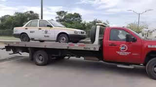 El taxi con el número económico 907 fuer asegurado por la Policía Quintana Roo en Chetumal