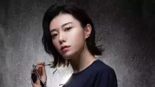 La coreana que cautivo por su seriedad