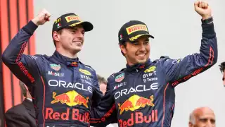 Checo Pérez y Verstappen forman parte de un grupo de seis pilotos que fueron penalizados con lugares en salida del Gran Premio de Italia