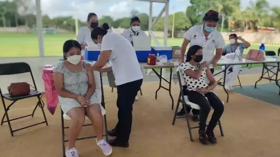 La vacuna que recibirán los menores de entre cinco y 11 años en José María Morelos será de la farmacéutica Pfizer-BioNTech La vacuna que recibirán los menores de entre cinco y 11 años en José María Morelos será de la farmacéutica Pfizer-BioNTech