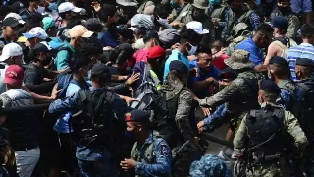 Las personas heridas se encuentran recibiendo atención médica en el Hospital Básico Comunitario 'Dr. Rafael López Alfaro', del municipio de Pijijiapan, Chiapas