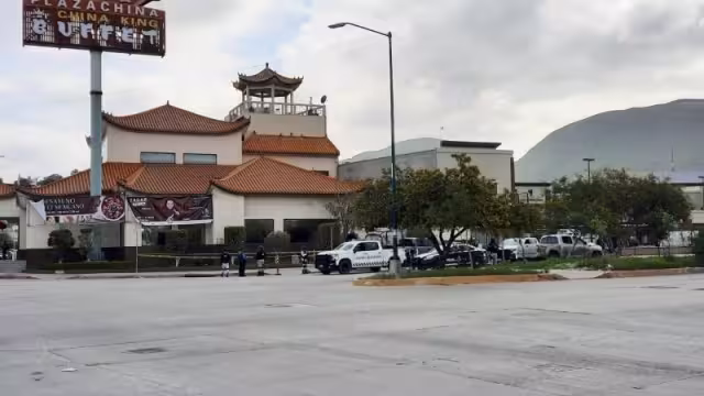 Cuerpo descuartizado es hallado en la basura de un buffet de comida China