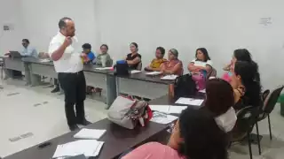 Capacitan a más de 100 profesionales de Yucatán en temas de salud mental