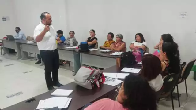 Capacita Gobierno del Estado a especialistas en salud mental