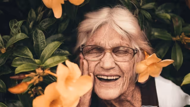 Reír fortalece el sistema inmunológico, calma la tensión y relaja los músculos