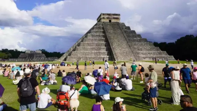 Con afluencia récord, Chichén Itzá vive el Equinoccio de Otoño