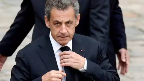 El exmandatario francés fue condenado por un tribunal en París, donde fue hallado culpable por corrupción y tráfico de influencias El exmandatario francés fue condenado por un tribunal en París, donde fue hallado culpable por corrupción y tráfico de influencias