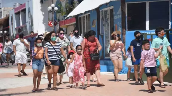 El desacato de las medidas sanitarias provoca que la dispersión viral continúe avanzando peligrosamente en Quintana Roo El desacato de las medidas sanitarias provoca que la dispersión viral continúe avanzando peligrosamente en Quintana Roo