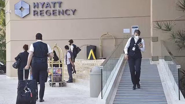 Aunque ya se aprobó una saturación del 50% en centros de hospedaje, los empresarios no creen cumplir la meta. Foto: Óscar Suaste.