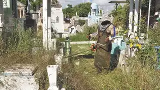 Trabajadores de los diferentes cementerios están a la espera de la confirmación de las autoridades. Foto: Víctor Gijón