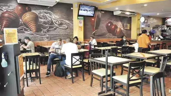 Por COVID-19 más de dos mil restaurantes han cerrado en Yucatán: Canirac Por COVID-19 más de dos mil restaurantes han cerrado en Yucatán: Canirac