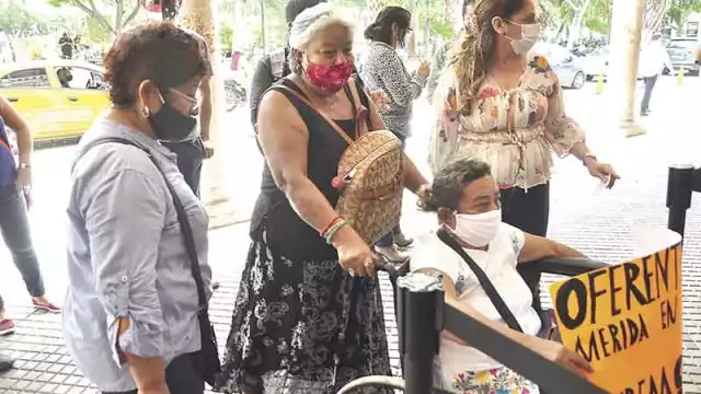 Oferentes señalan falta de apoyo para reapertura de puestos.