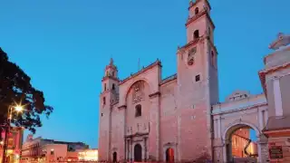 La Catedral se encuentra en el Centro Histórico de Mérida