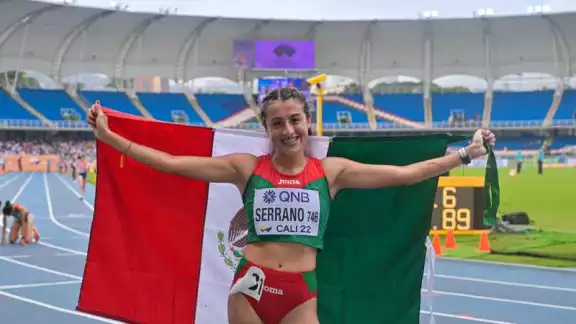 Con un extraordinario cierre, la atleta mexiquense venció en los últimos metros a su rival Con un extraordinario cierre, la atleta mexiquense venció en los últimos metros a su rival