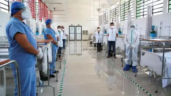 En esta jornada de vacunación sólo se aplicará la dosis a profesionistas de la salud que labora en los hospitales y clínicas privados En esta jornada de vacunación sólo se aplicará la dosis a profesionistas de la salud que labora en los hospitales y clínicas privados