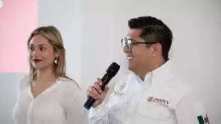 Capacitan al personal de los restaurantes que operarán en la Feria Yucatán Xmatkuil 2025