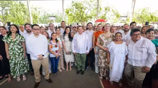 Gobernador Joaquín Díaz Mena entregó incentivos del Programa de Apoyo al Autoempleo a 164 proyectos de familias yucatecas