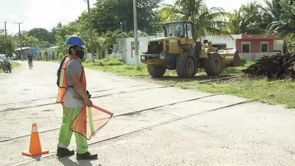 En el Programa de Desarrollo Urbano de Mérida se plantea que existan dos paradas: una para personas y otra para mixta. En el Programa de Desarrollo Urbano de Mérida se plantea que existan dos paradas: una para personas y otra para mixta.
