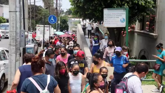 Hasta este sábado se registraron un total de 171 mil 564 casos activos de COVID-19 en el país Hasta este sábado se registraron un total de 171 mil 564 casos activos de COVID-19 en el país