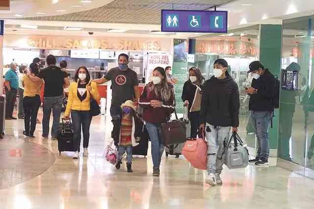 Exceso de equipaje cuesta a los viajeros más de 500 pesos