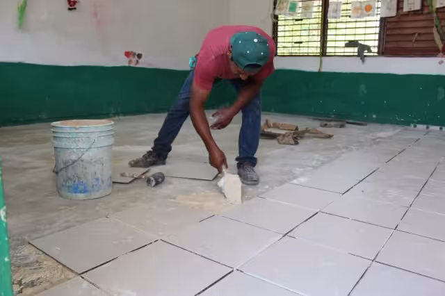 Uno de cuatro empleos registrados ante el IMSS fueran eliminados durante los últimos tres meses por la contingencia sanitaria. Foto: Manuel Collí