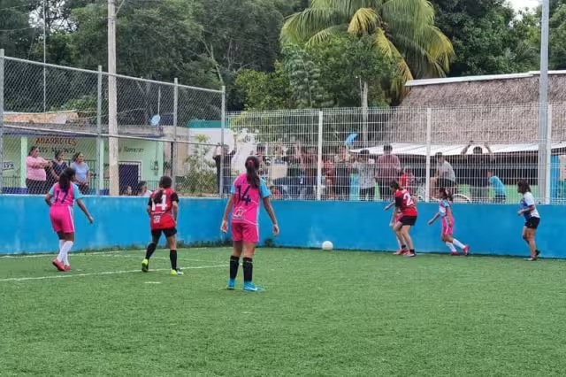 Esta actividad se realiza bajo la coordinación y promoción de club Chicas Unidad FA