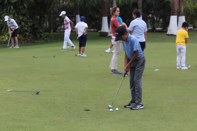 La Entidad cuenta con dos campos de juego de primer nivel