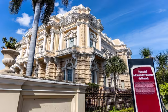 Museo Regional Palacio Cantón