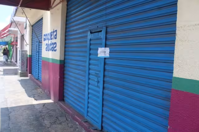 No se aplicaron sanciones económicas para no afectar la
economía de los propietarios.