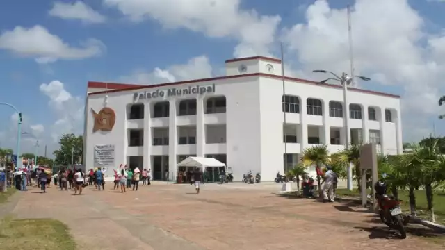 El recorte se dio luego el anuncio de la Alcaldesa de Chetumal de rasurar la nómina del Ayuntamiento