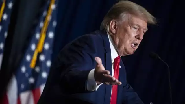 Una investigación del diario de la capital detalló este jueves que los agentes que allanaron la residencia de Florida del expresidente