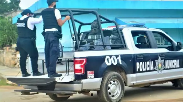 El saldo del robo fue 10 láminas, una manguera y una bomba de agua