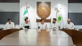 Joaquín Díaz Mena encabeza sesión del Consejo de Presupuesto y destaca la eficiencia en el gasto público de Yucatán