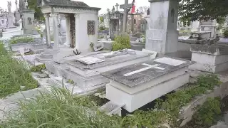 Ayuntamiento ignora cementerios en Mérida