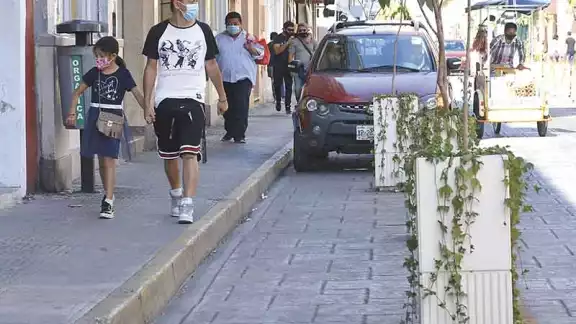 El Plan de Movilidad ha mostrado una falta de comunicación estratégica, especialmente como el cambio constante de terminales de transporte urbano El Plan de Movilidad ha mostrado una falta de comunicación estratégica, especialmente como el cambio constante de terminales de transporte urbano