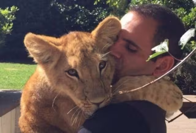 Estos son los famosos que dieron donaciones millonarias Black Jaguar y White Tiger