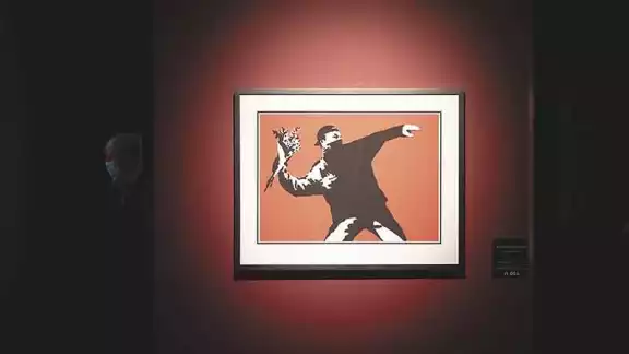 El artista inglés sólo ha reconocido oficialmente una exposición.