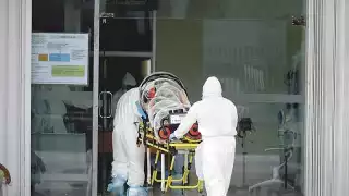 Sin importar que el día de hoy se registraran más de 300 casos de COVID-19, el Gobernador del Estado de Quintana Roo, decretó que el Semáforo Epidemiológico Estatal se mantendrá en color naranja