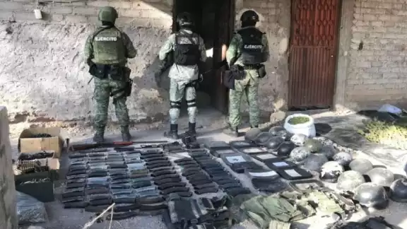 En la operación contra el Cártel Jalisco Nueva Generación también participaron elementos de la policía de Michoacán En la operación contra el Cártel Jalisco Nueva Generación también participaron elementos de la policía de Michoacán