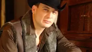 Valentín Elizalde saca disco de éxitos en duetos ¿Con quién y dónde puedes escucharlo?