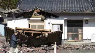 Sismo en Japón deja al menos cuatro muertos y 100 heridos