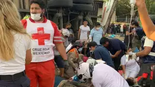 Lista de migrantes fallecidos y lesionados tras volcadura de tráiler en carretera Tuxtla-Chiapa de Corzo