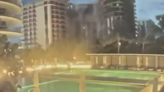 Una persona muerta y 51 desaparecidos por derrumbe de edificio en Miami Una persona muerta y 51 desaparecidos por derrumbe de edificio en Miami