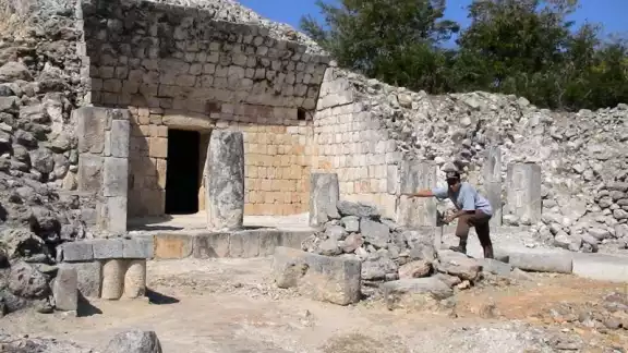 El descubrimiento de los sitios arqueológicos provocó un cambio en la ruta del Tren Maya El descubrimiento de los sitios arqueológicos provocó un cambio en la ruta del Tren Maya