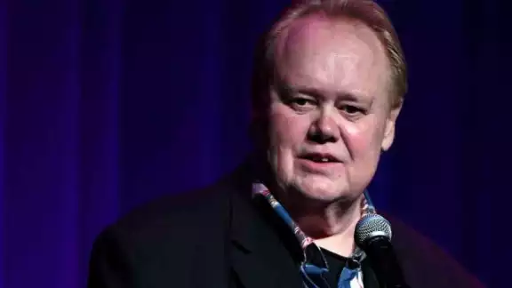 El comediante y protagonista de 'Baskets' murió de cáncer en un hospital de Las Vegas El comediante y protagonista de 'Baskets' murió de cáncer en un hospital de Las Vegas
