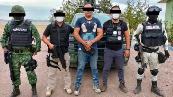 El líder de sicarios fue detenido en un operativo dirigido por la Sedena. Foto: Especial El líder de sicarios fue detenido en un operativo dirigido por la Sedena. Foto: Especial