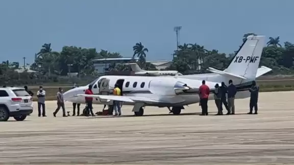 Jet Cessna Citation 501 abandonado en el aeropuerto internacional de Belice Jet Cessna Citation 501 abandonado en el aeropuerto internacional de Belice