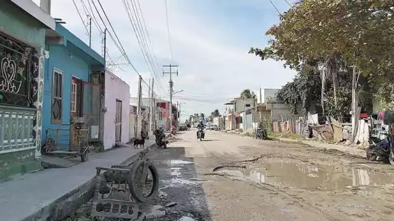 Vecinos denuncian falta de alcantarillado en calles de Progreso Vecinos denuncian falta de alcantarillado en calles de Progreso